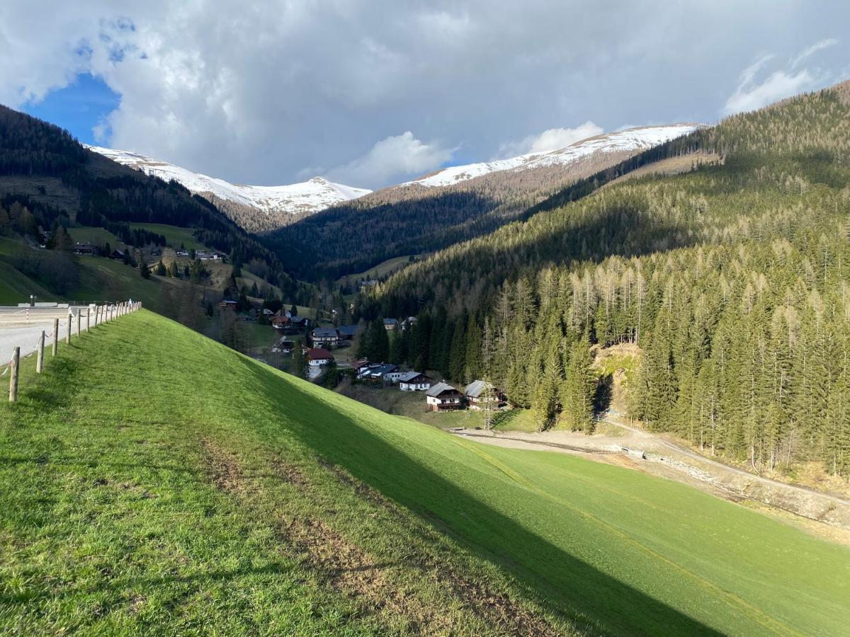 Studio Apartment Bkk Bad Kleinkirchheim Esterno foto